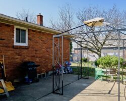 **SECORD WOODS** Beautiful 2 Bedroom!!