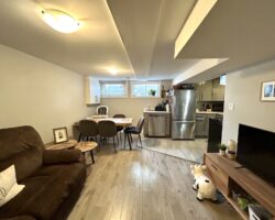 **SECORD WOODS** Beautiful 2 Bedroom!!