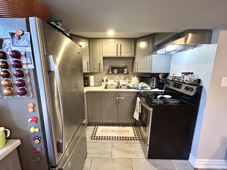 **SECORD WOODS** Beautiful 2 Bedroom!!