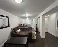 **SECORD WOODS** Modern 3 Bedroom Home!!