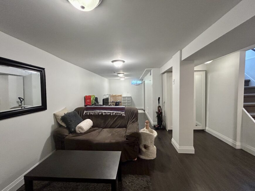 **SECORD WOODS** Modern 3 Bedroom Home!!