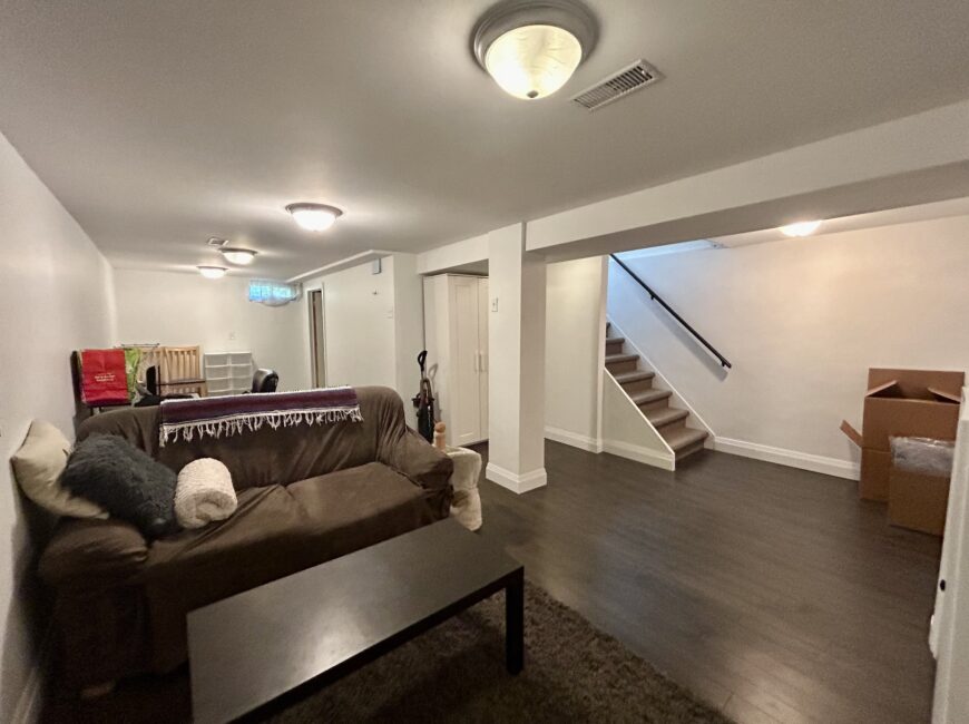 **SECORD WOODS** Modern 3 Bedroom Home!!