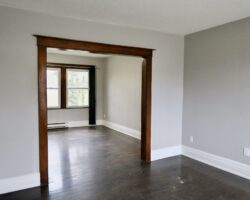 **SPACIOUS** 3 Bedroom Unit in Western Hill!!