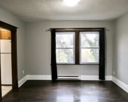 **SPACIOUS** 3 Bedroom Unit in Western Hill!!