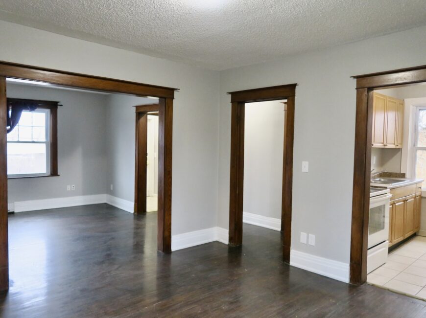 **SPACIOUS** 3 Bedroom Unit in Western Hill!!