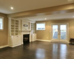 **CUSTOM BUILT** 4 Bed 3.5 Bath Home in St. Davids!!