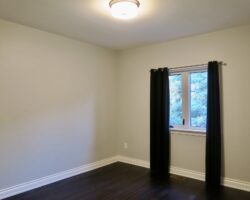 **CUSTOM BUILT** 4 Bed 3.5 Bath Home in St. Davids!!