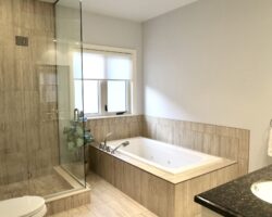 **CUSTOM BUILT** 4 Bed 3.5 Bath Home in St. Davids!!