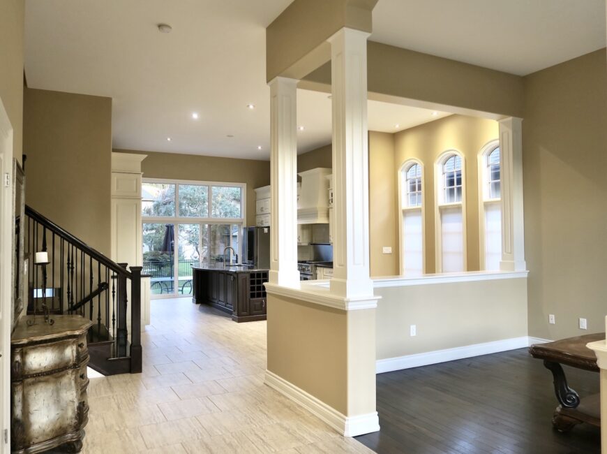 **CUSTOM BUILT** 4 Bed 3.5 Bath Home in St. Davids!!