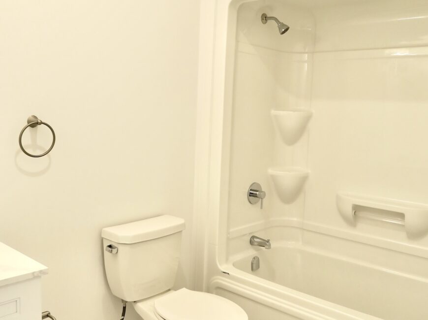 **NEWER BUILD** High End 2 Bedroom Unit!!