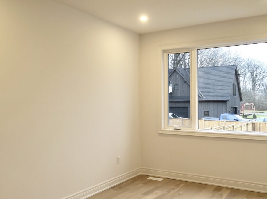 **NEWER BUILD** High End 2 Bedroom Unit!!