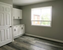 **BRIGHT & SPACIOUS** 2 Bedroom House!!