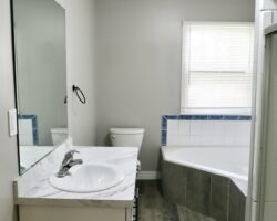**BRIGHT & SPACIOUS** 2 Bedroom House!!