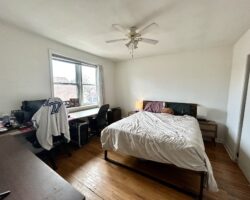 **PORT DALHOUSIE** Spacious 2 Bedroom Unit!!