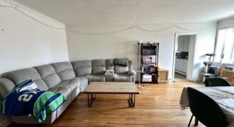 **PORT DALHOUSIE** Spacious 2 Bedroom Unit!!