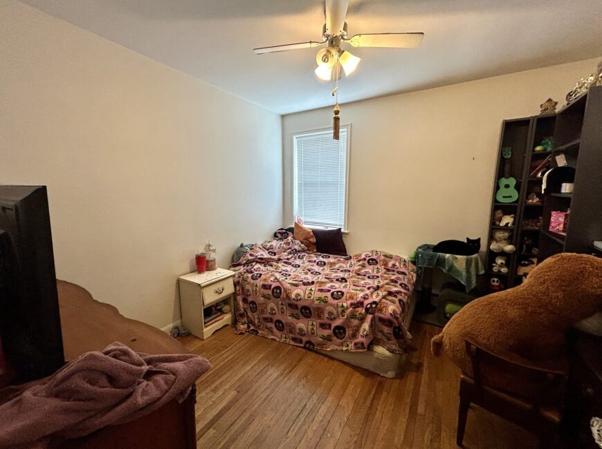 **PORT DALHOUSIE** Spacious 2 Bedroom Unit!!