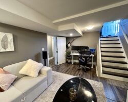 **NORTH END** 1 Bed Plus Den Apartment!!