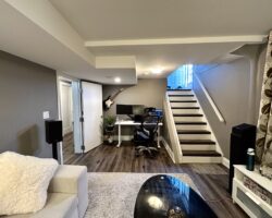 **NORTH END** 1 Bed Plus Den Apartment!!