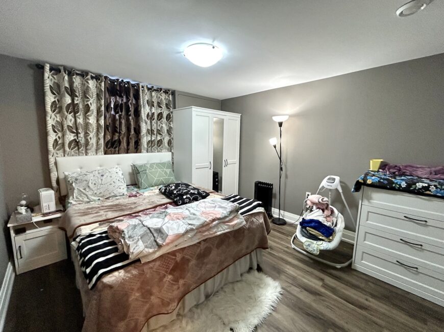 **NORTH END** 1 Bed Plus Den Apartment!!