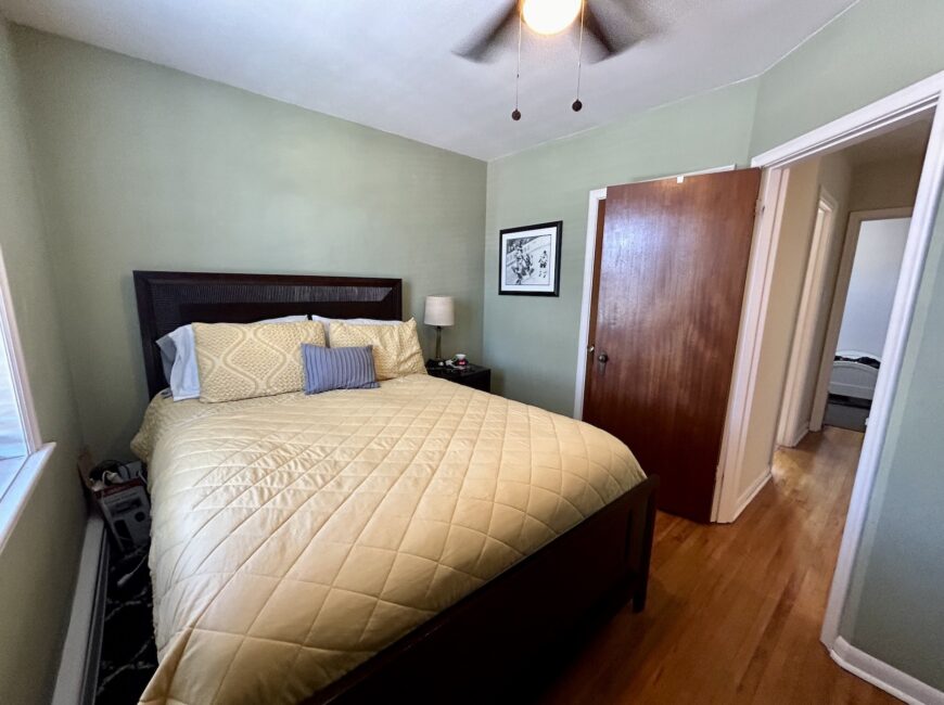 **SPACIOUS** 2 Bedroom Unit in PORT DALHOUSIE!!
