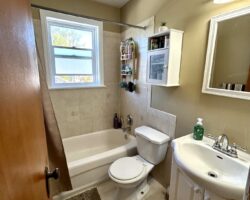 **SPACIOUS** 2 Bedroom Unit in PORT DALHOUSIE!!