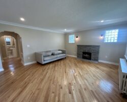 **RENOVATED** North End Main Floor Unit!!