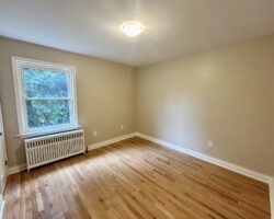 **RENOVATED** North End Main Floor Unit!!