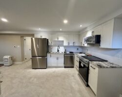 **ALL UTILITIES INCLUDED** 1 Bedroom Unit North End!!