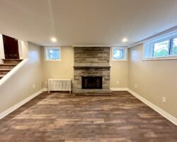 **ALL UTILITIES INCLUDED** 1 Bedroom Unit North End!!