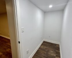 **ALL UTILITIES INCLUDED** 1 Bedroom Unit North End!!