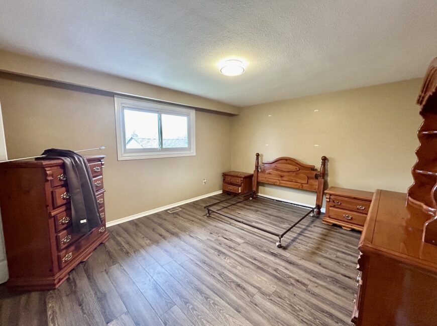 **ALL UTILITIES INCLUDED**  3 Bedroom Main Floor Unit!!