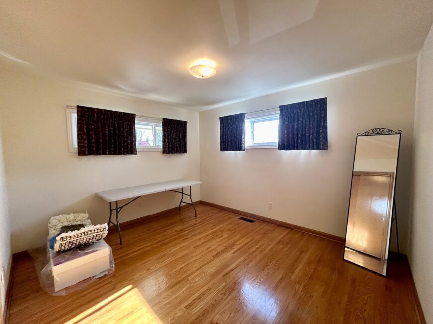 **FULLY DETACHED HOME** 3 Bed in North Welland!!