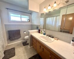 **FULLY DETACHED HOME** 3 Bed in North Welland!!