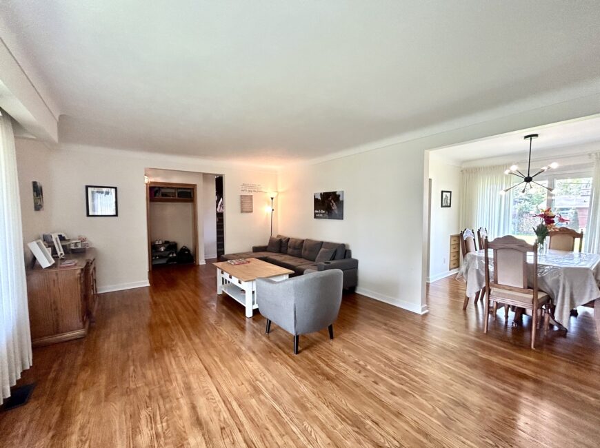 **FULLY DETACHED HOME** 3 Bed in North Welland!!