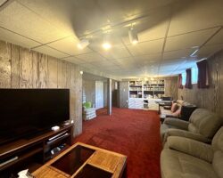 **FULLY DETACHED HOME** 3 Bed in North Welland!!
