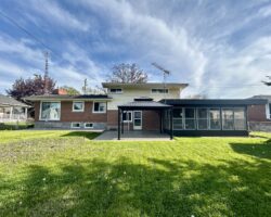 **FULLY DETACHED HOME** 3 Bed in North Welland!!