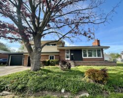 **FULLY DETACHED HOME** 3 Bed in North Welland!!