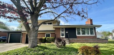 **FULLY DETACHED HOME** 3 Bed in North Welland!!