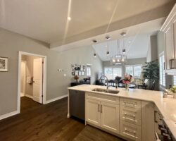 **STUNNING** Luxury Townhome in VINELAND!!