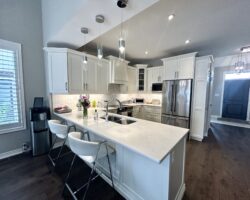 **STUNNING** Luxury Townhome in VINELAND!!