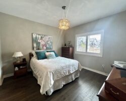 **STUNNING** Luxury Townhome in VINELAND!!