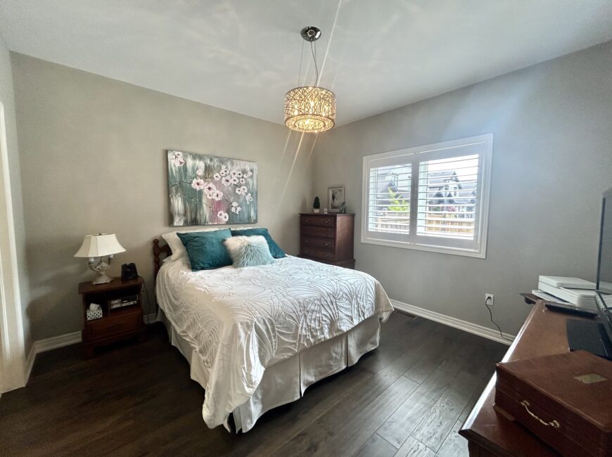 **STUNNING** Luxury Townhome in VINELAND!!