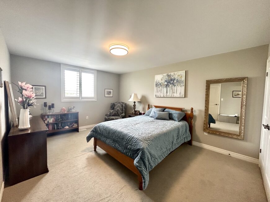 **STUNNING** Luxury Townhome in VINELAND!!