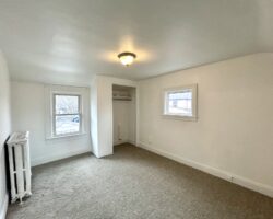 **CENTRAL LOCATION** 1 Bed + Den Downtown!!