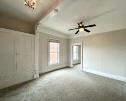 **CENTRAL LOCATION** 1 Bed + Den Downtown!!