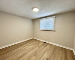 **RENOVATED** 3 Bedroom Semi-Detached!!