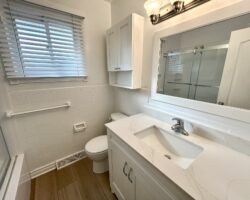 **ALL UTILITIES INCLUDED** Renovated House!!