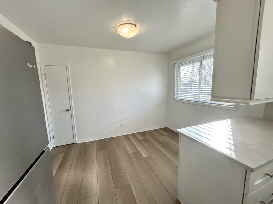 **ALL UTILITIES INCLUDED** Renovated House!!