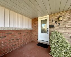 **ALL UTILITIES INCLUDED** Renovated House!!