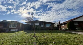 **ALL UTILITIES INCLUDED** Renovated House!!